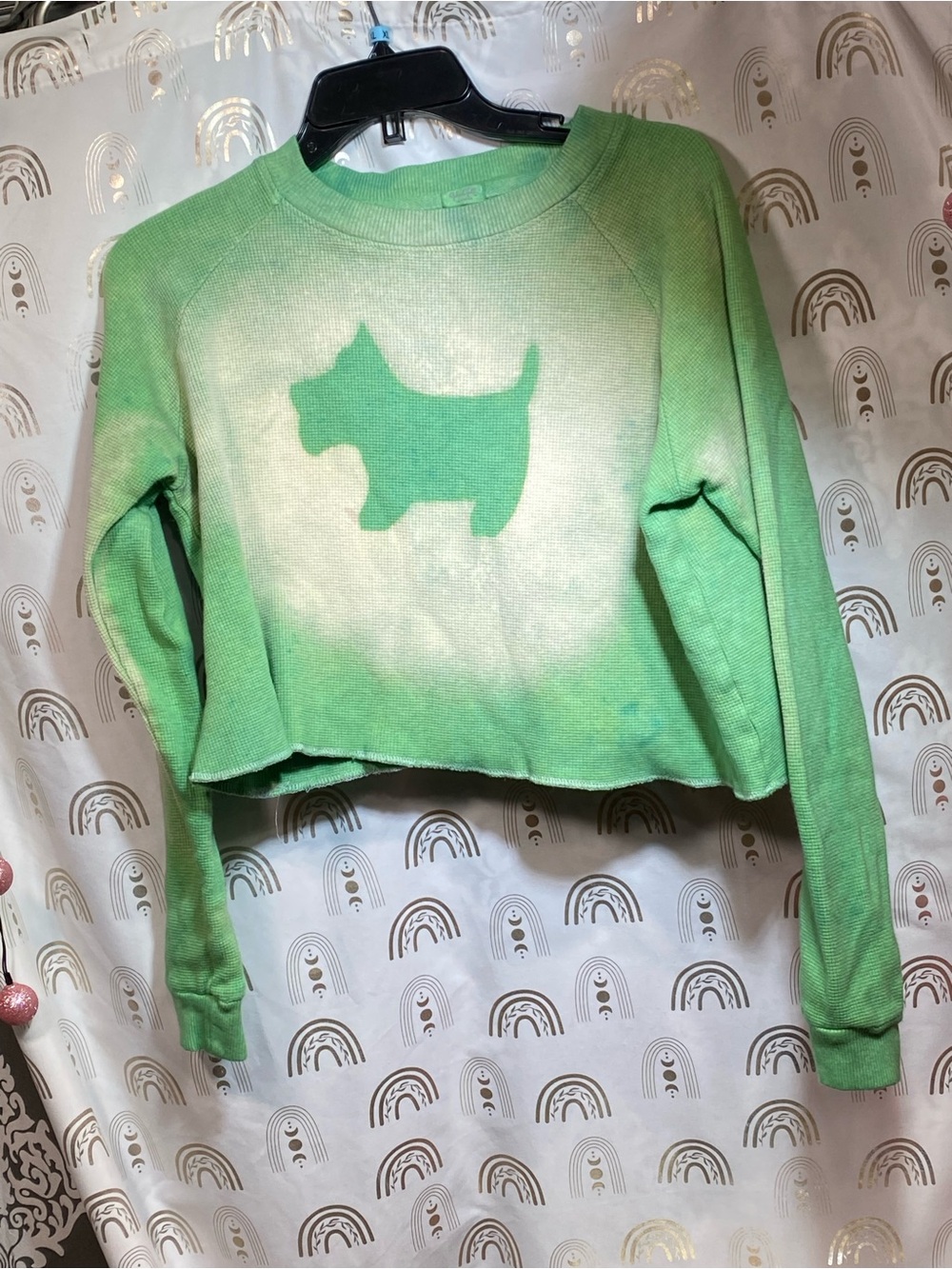 Green Cropped Sweatshirt with Dog Silhouette - Women
